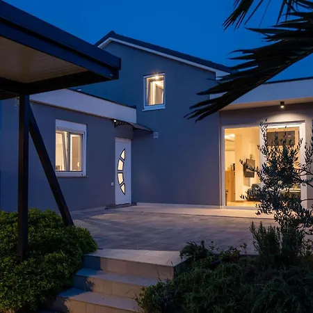 Cozy In Holiday home Pula